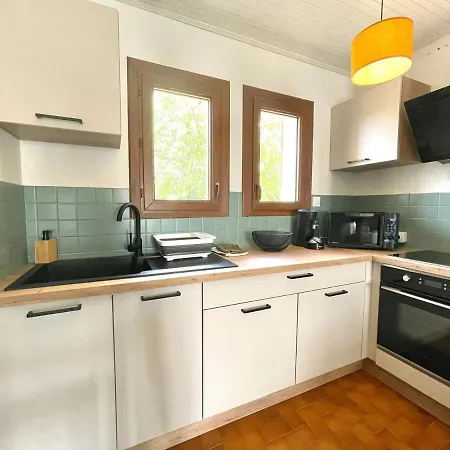 L'echappee Salee - Close To Center - Cozy Guest house *